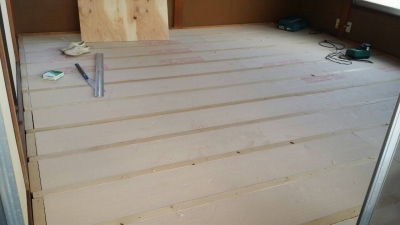 床下断熱材の様子